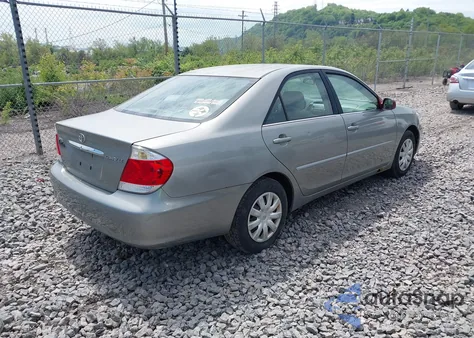 2006 Toyota Camry Le z USA, uszkodzony, nr VIN 4T1BE32K16U657235
